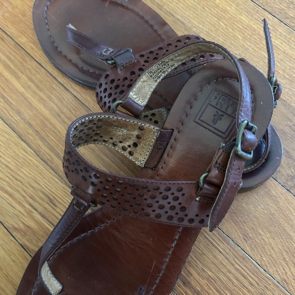 Frye, Rachel Perforated Sling Back Sandal - Picture 4 of 9